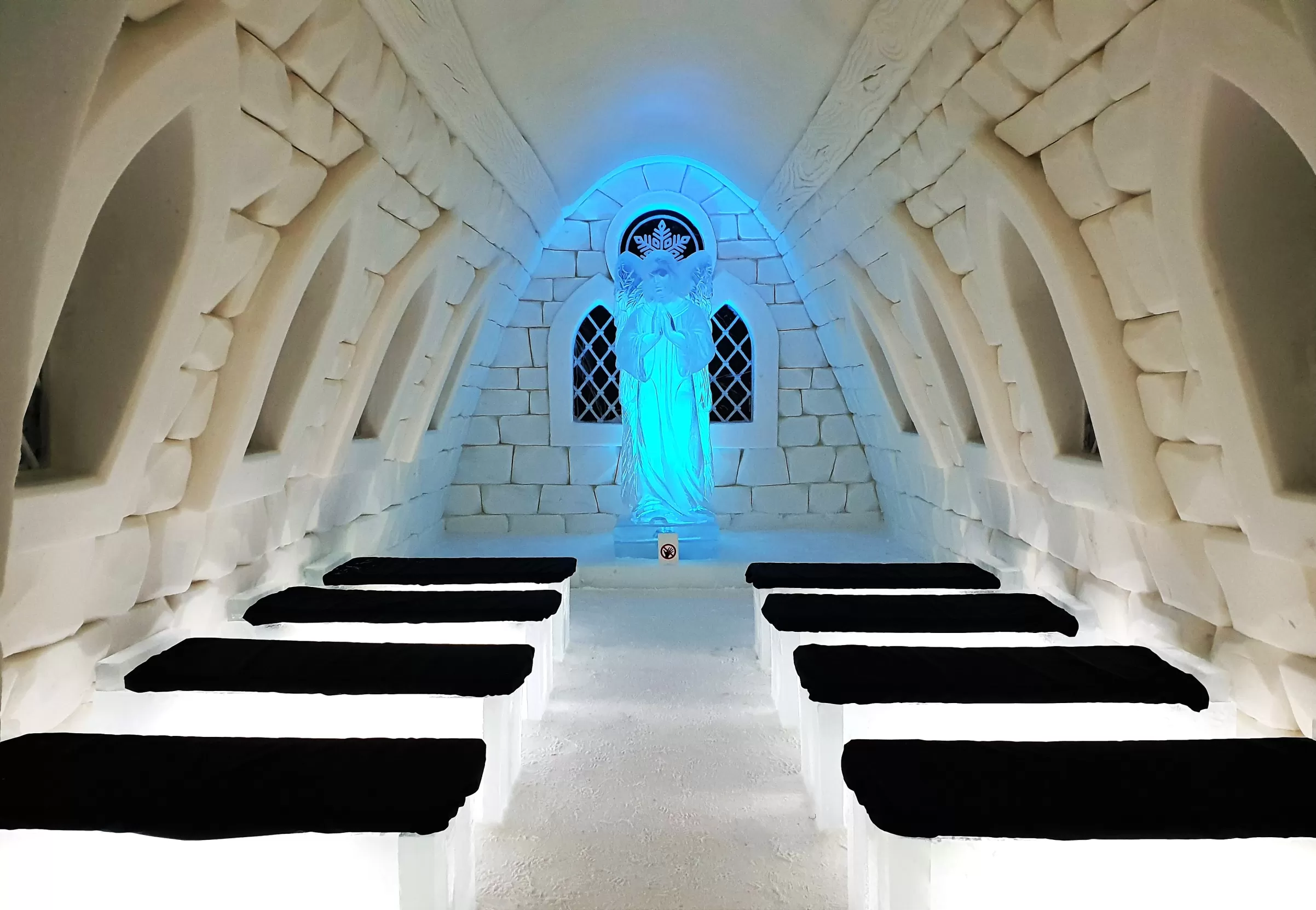 冰雪旅館